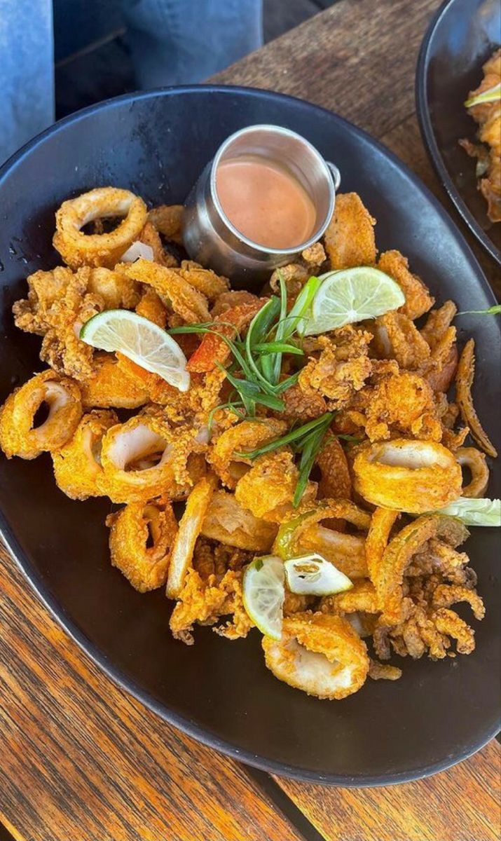 Calamares a la Romana: Un Clásico de los Tapas Bar